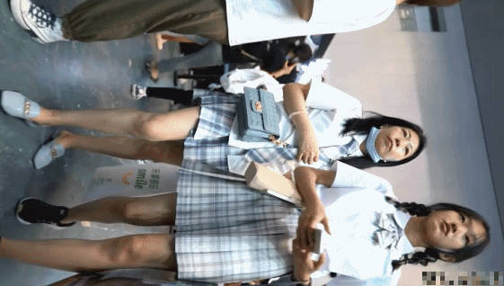 【YZWCD】YC440母女一起穿jk制服！透明蕾丝窄内夹成丁！【540M】