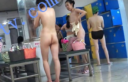 【大学浴室】经典流出某大学浴室 美女如云（5）【645M】